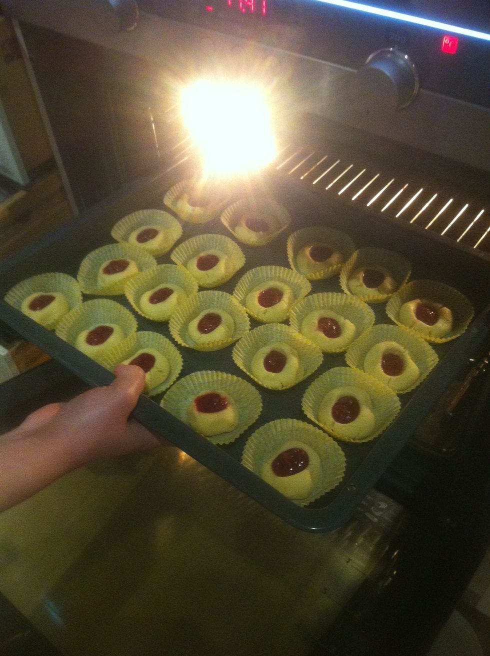 And now they are ready to go in to the 200 degrease warm oven for ten minutes