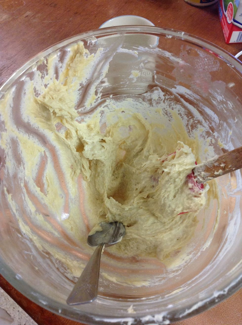 And now we have some remaining batter, and the only reason I love this recipe, it's because you can keep it on the fridge, for up to 3 days still with optimal results.