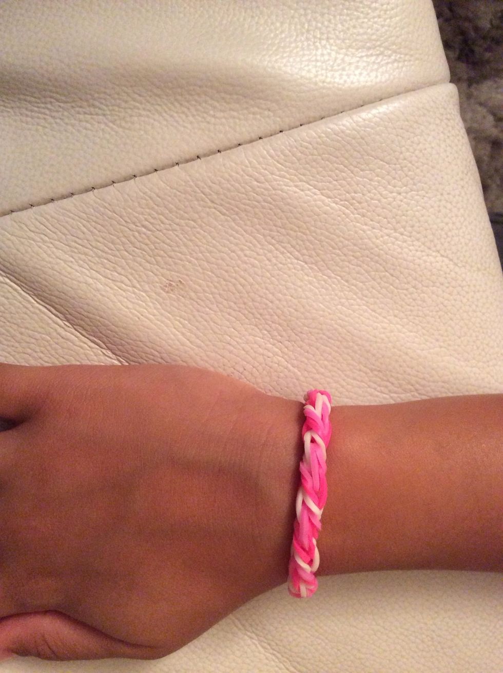And now you have finally finished making your own fishtail bracelet