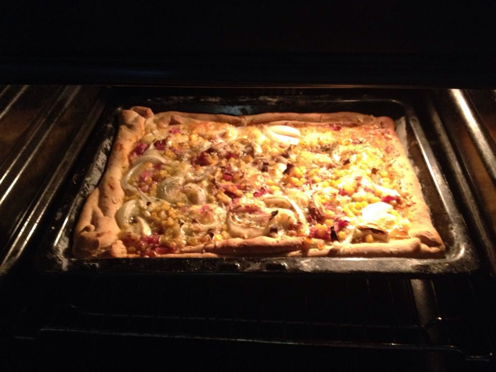 And place in the oven preheated to 180 degrees.