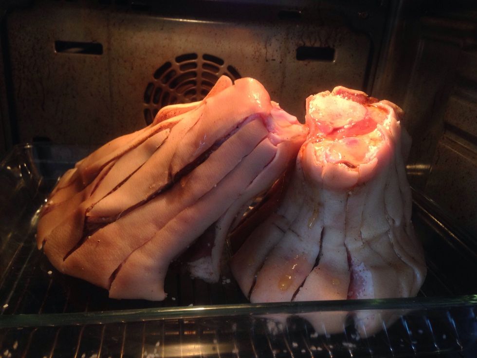 And place the pan in the oven for about 45 minutes. I'm making two legs here. We are 4 adults and two small children and this was enough for us.