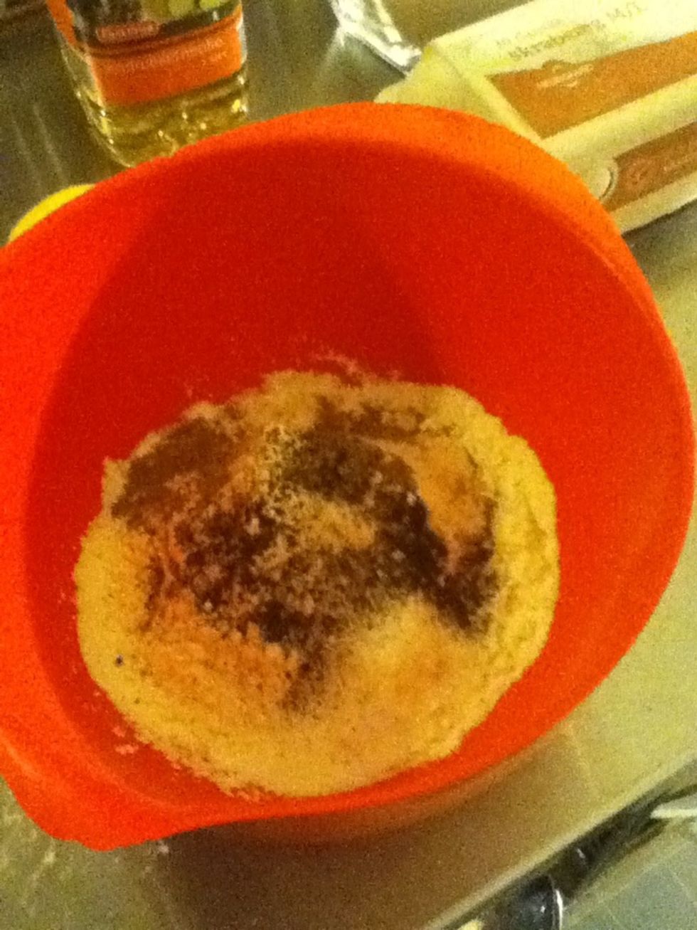 And powdered cardamom, sugar and powdered vanilla