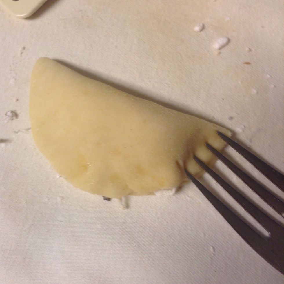 And press a fork around the sides