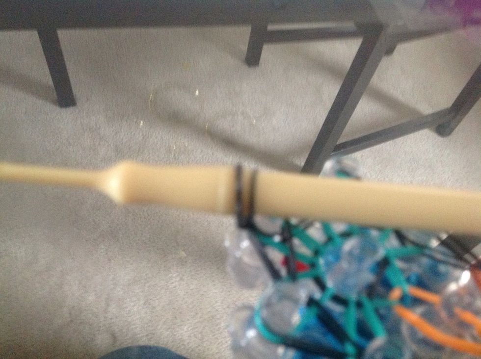 And pull it through and put the band like this on the hook