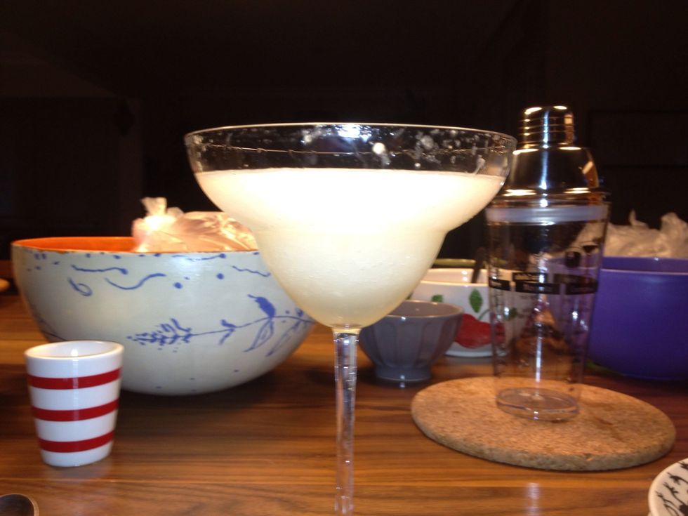 And put the drink in the glass