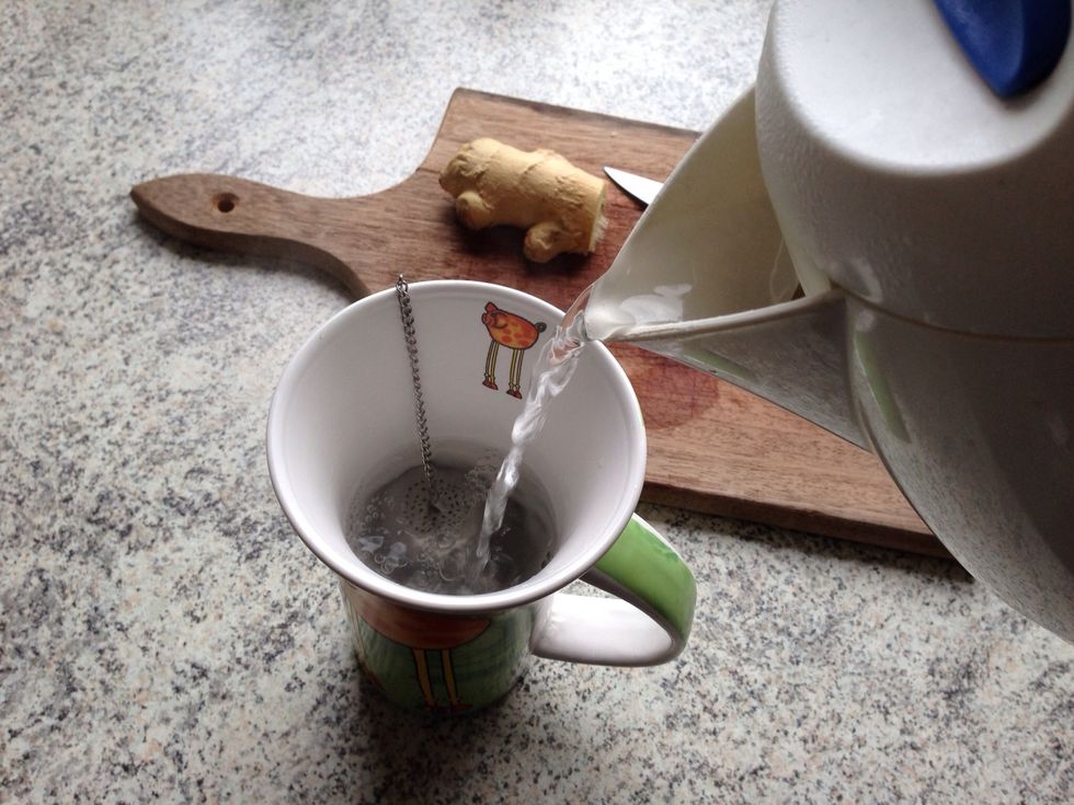 ... and put the tea strainer into a cup. add hot water and keep it in there for about 5-8 minutes, depending on how spicy you want it!