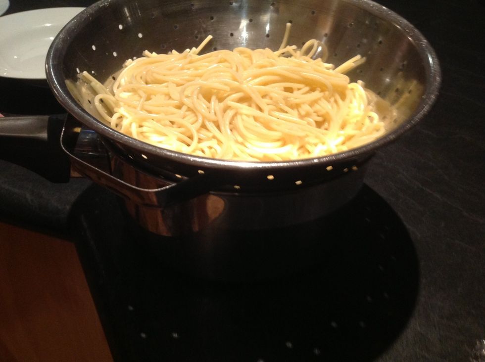 And sit on top of the pot it was cooked in