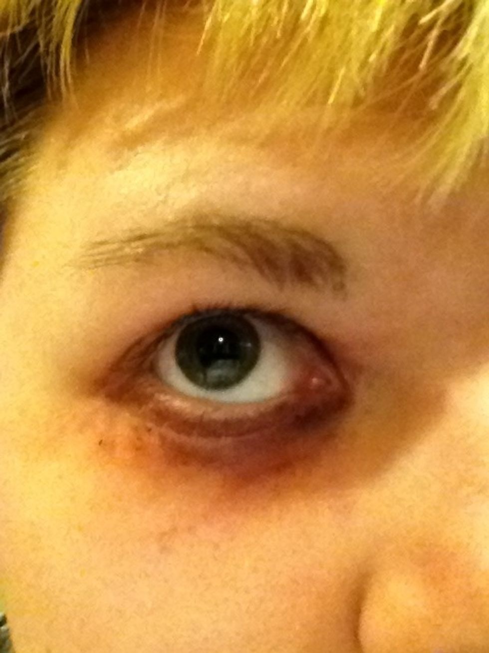 And some blue and red to make a purplish on top and bottom.