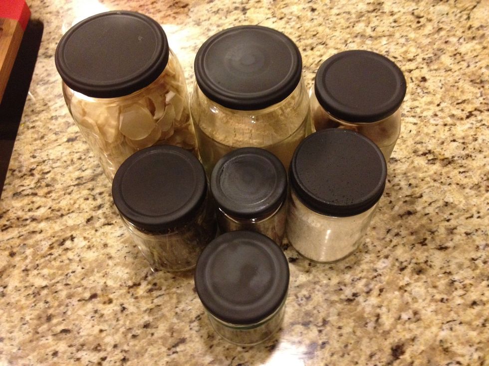 And ta-da! Your jars look more appealing, and practical now that you can label them with chalk! \ud83d\ude0e