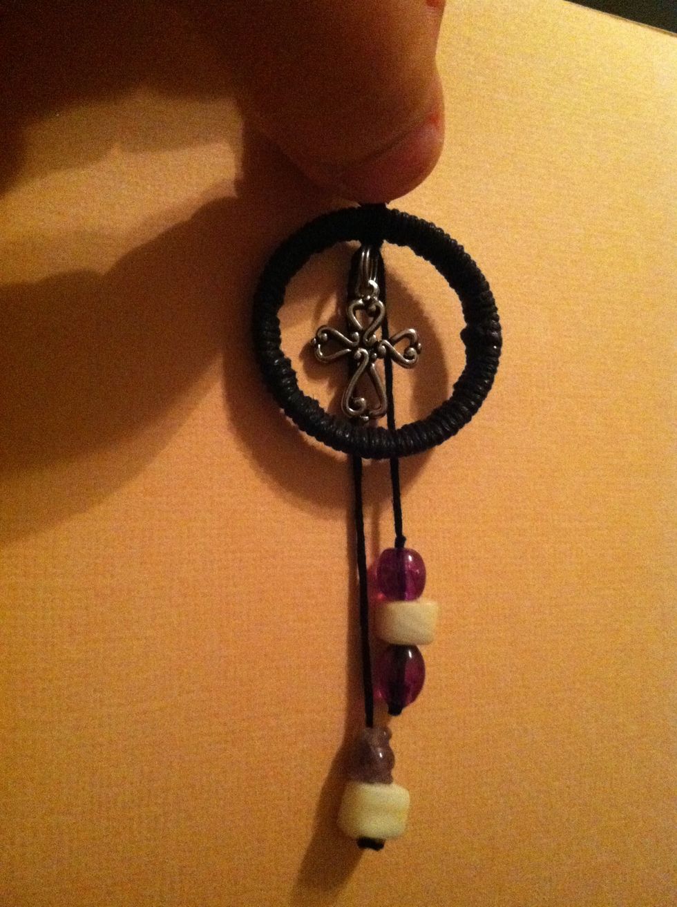 And that's it! Add another jump ring or a pinch bail and a chain and you're all set!