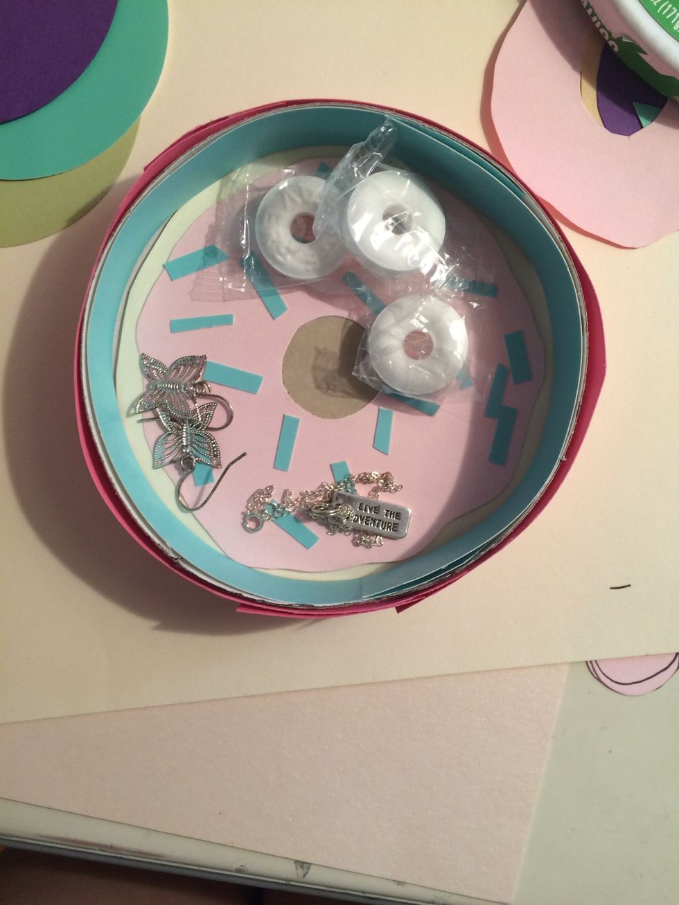 And that's it! Now you have a cute, colorful, and totally DIYed donut catch-all.