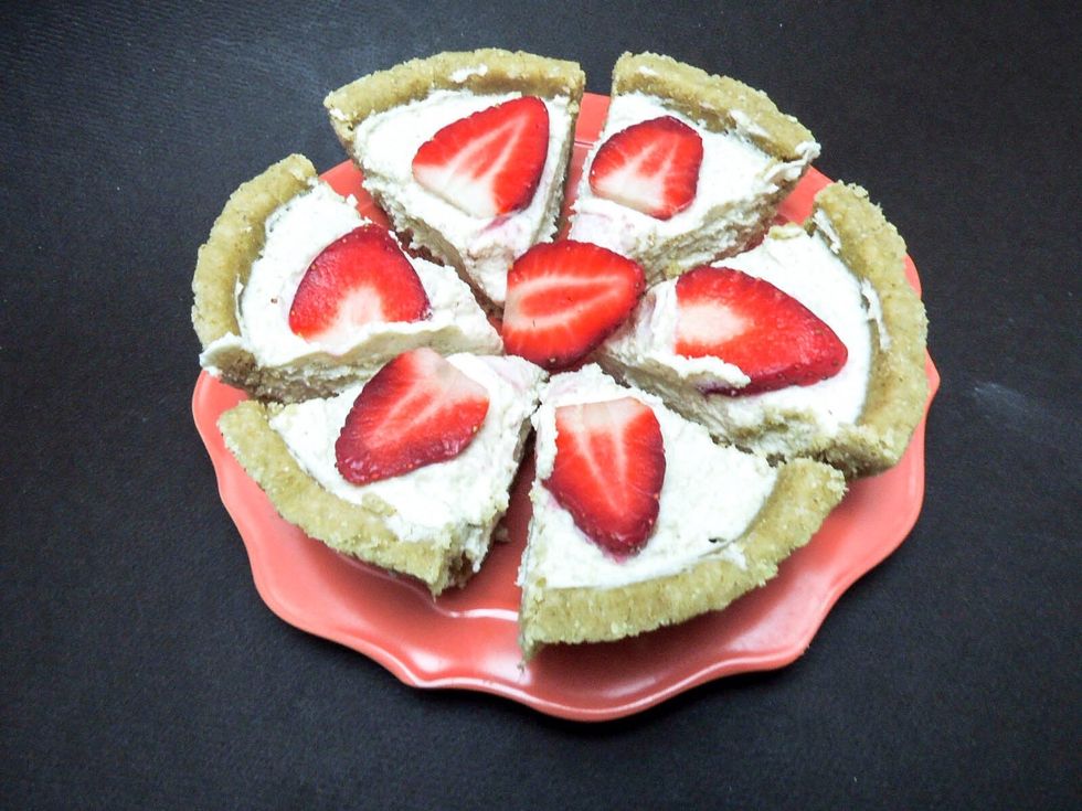 And that's it :) Slice and enjoy, super healthy and delicious treat (also easily customizeable)