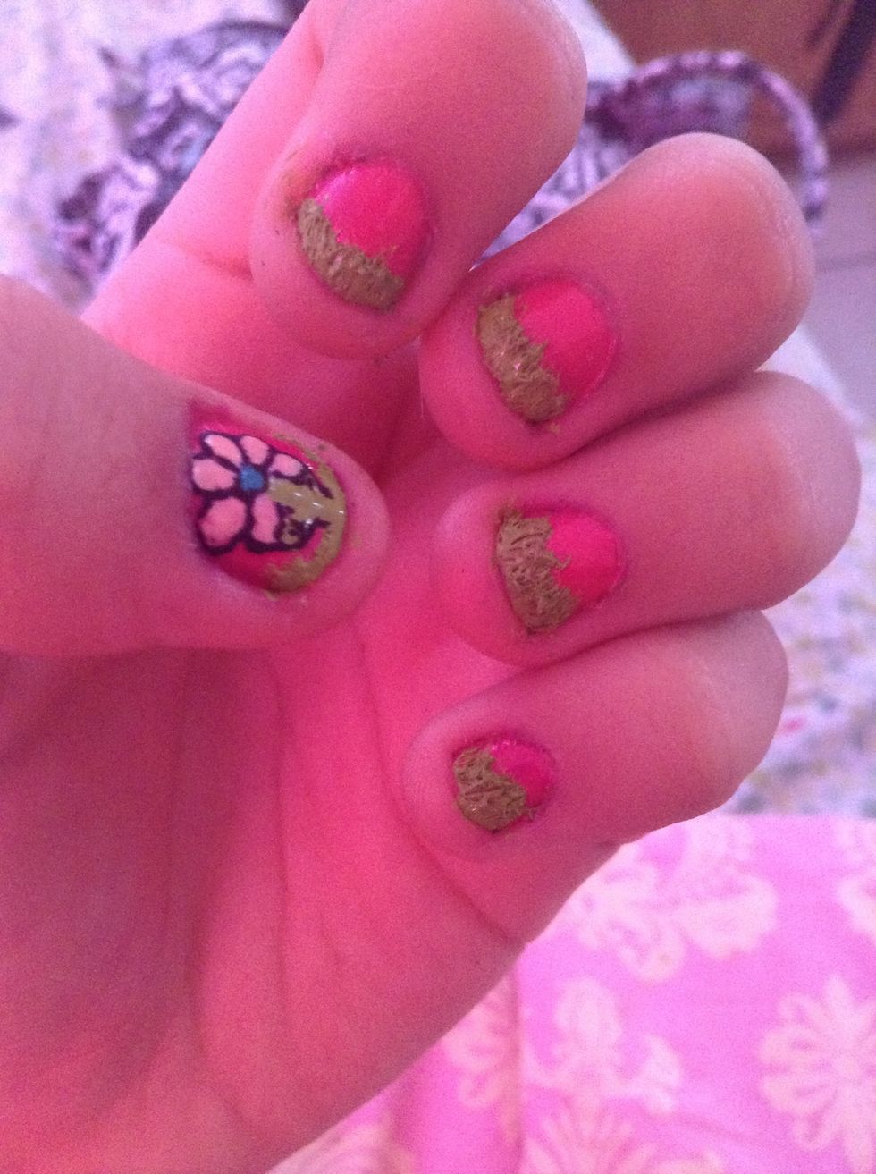 And that's the finished result i now have to clean my skin but thx for "watching" ;) if you have any questions please put it in the comment and i will try to answer them