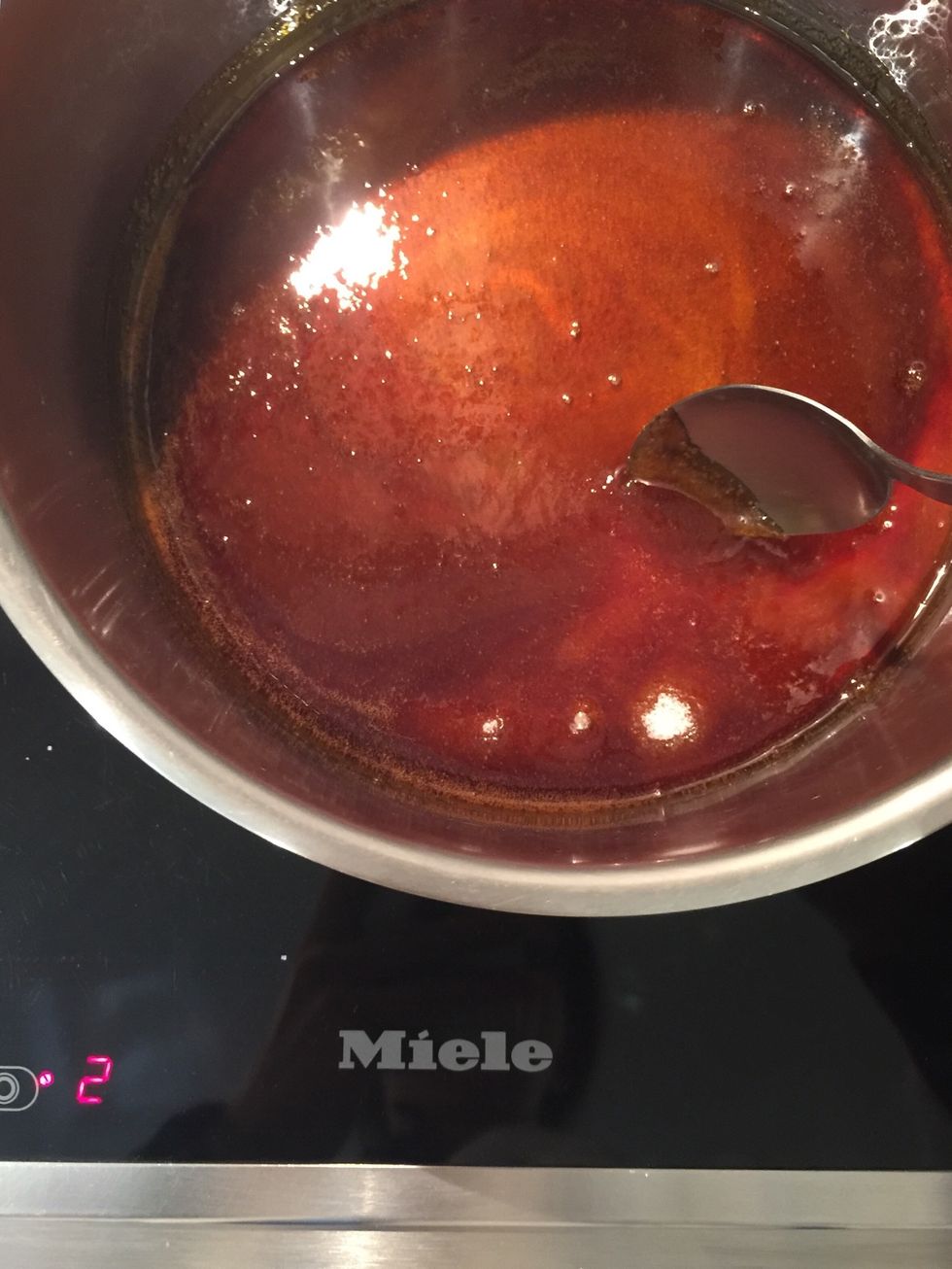 And the caramel is done. Now if you want a darker caramel cook for 1 more minute or so