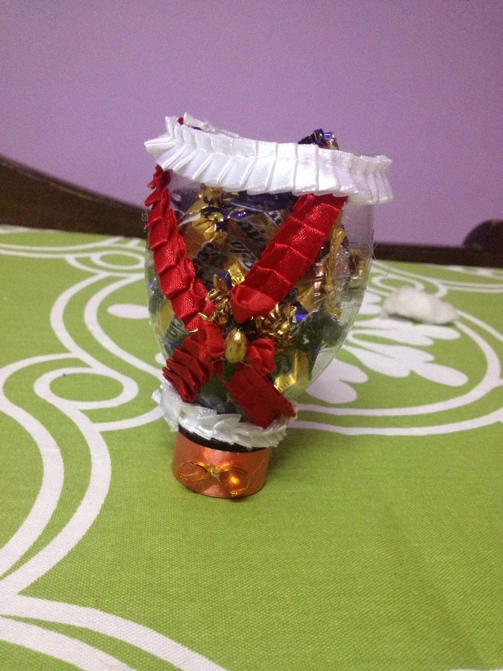 And the finally we are done!! Put some sweets or chocolates in it