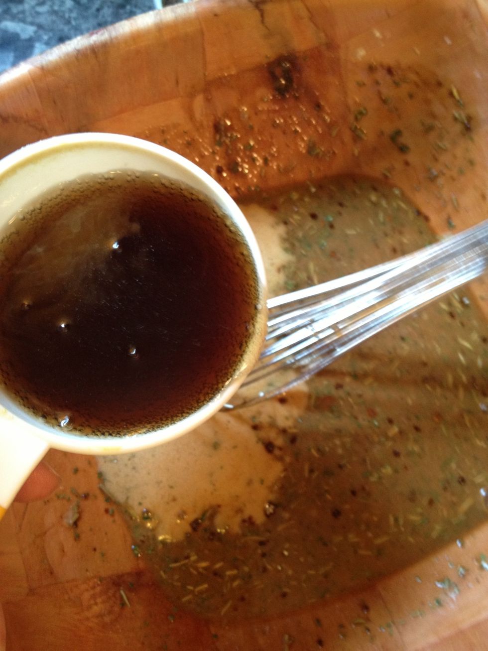 And the pepsi, yeah you heard right, PEPSI.!! I love me some Pepsi, if you don't like Pepsi use coke. Whisk the liquid to dissolve the mixes. If you like neither make it another 1/2 cup of beef broth.