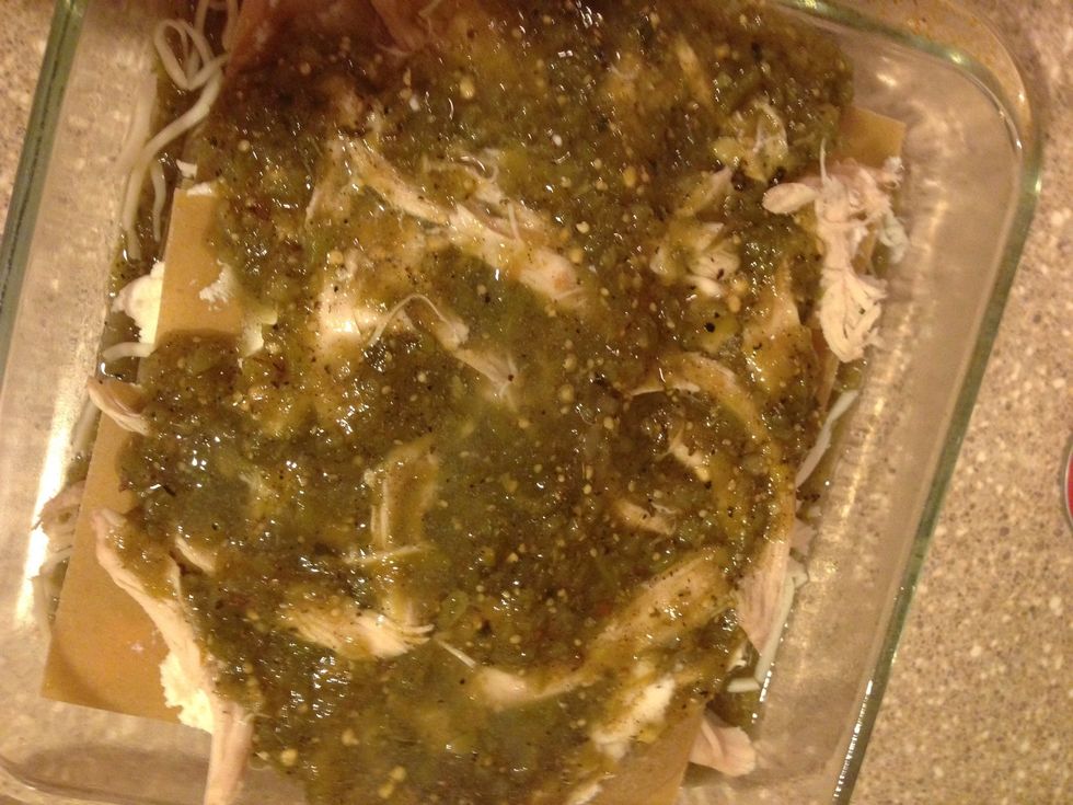 And the rest of the salsa verde, poor it in!