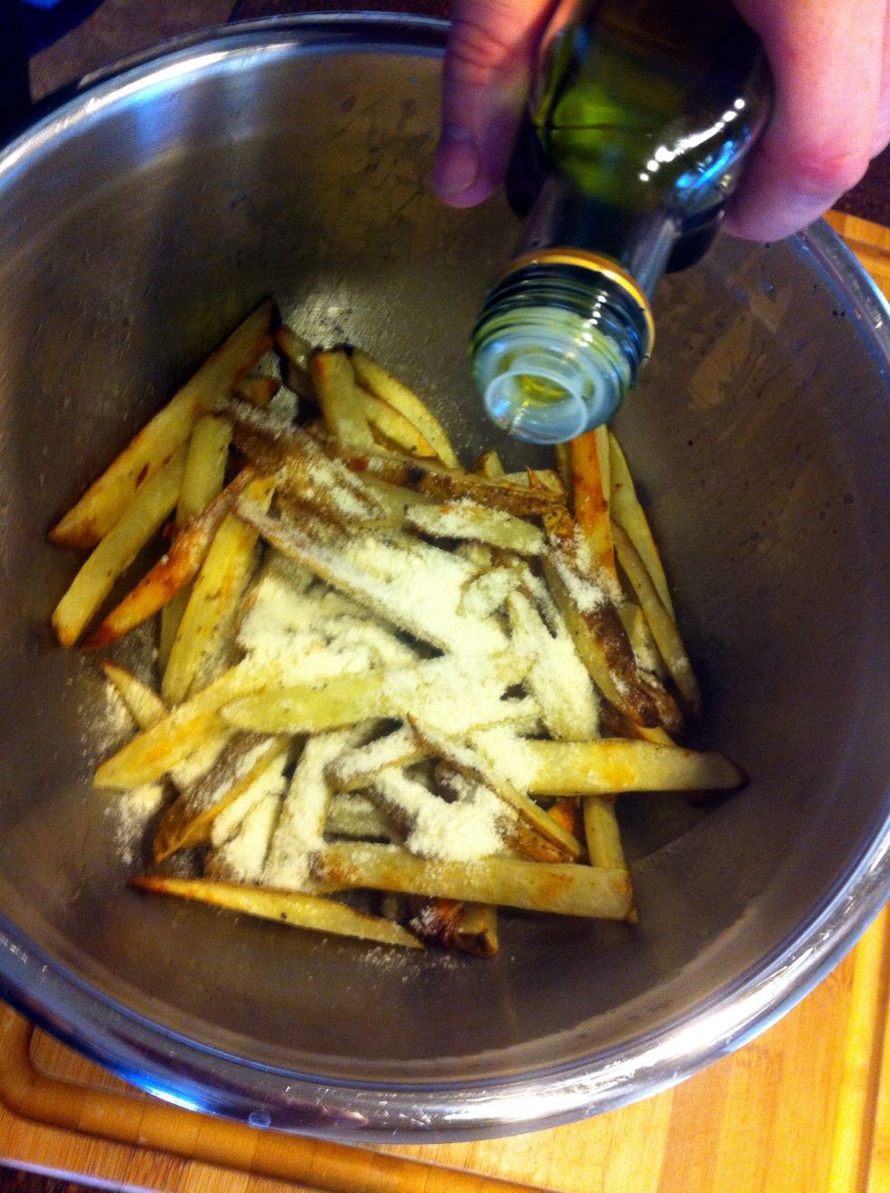 ...and the truffle oil, a little more salt & pepper, and toss gently until well mixed.