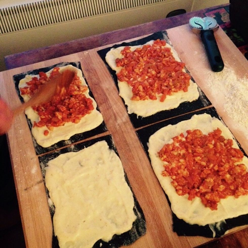 And then distribute the halibut ragout in the same fashion