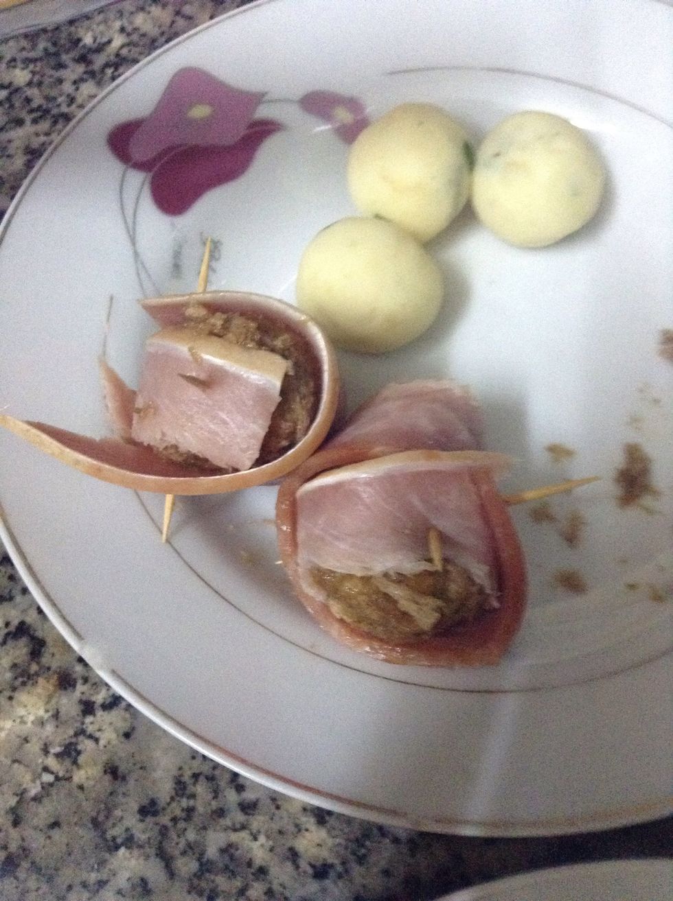 And then wrap those babies by bacon, secure with some toothpicks. I think it is better if you cut the bacon strip into half and wrap it in a criss cross pattern (I hope that makes sense lol) \ud83d\ude02\ud83d\ude02