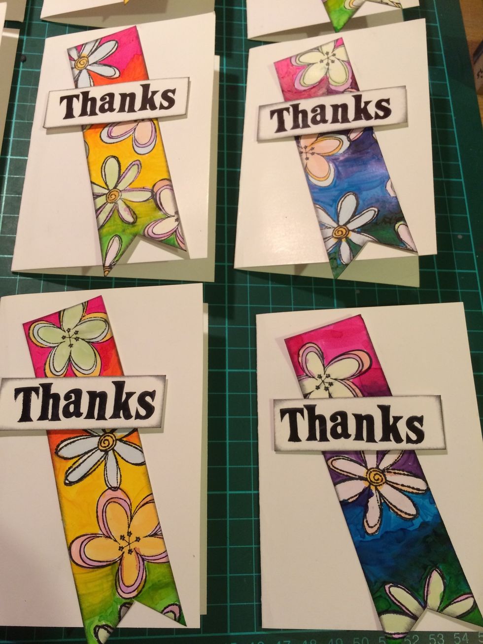 And there, you have several very vibrant gift cards thanks to Mepxy Markers.