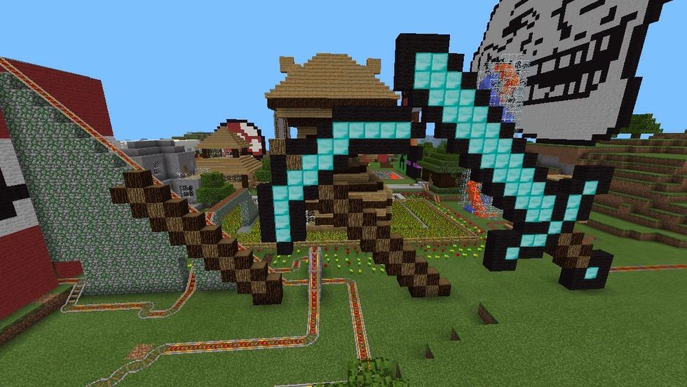 And this is a line of most of the Diamond tools, the shovel on the left is half done, LOL