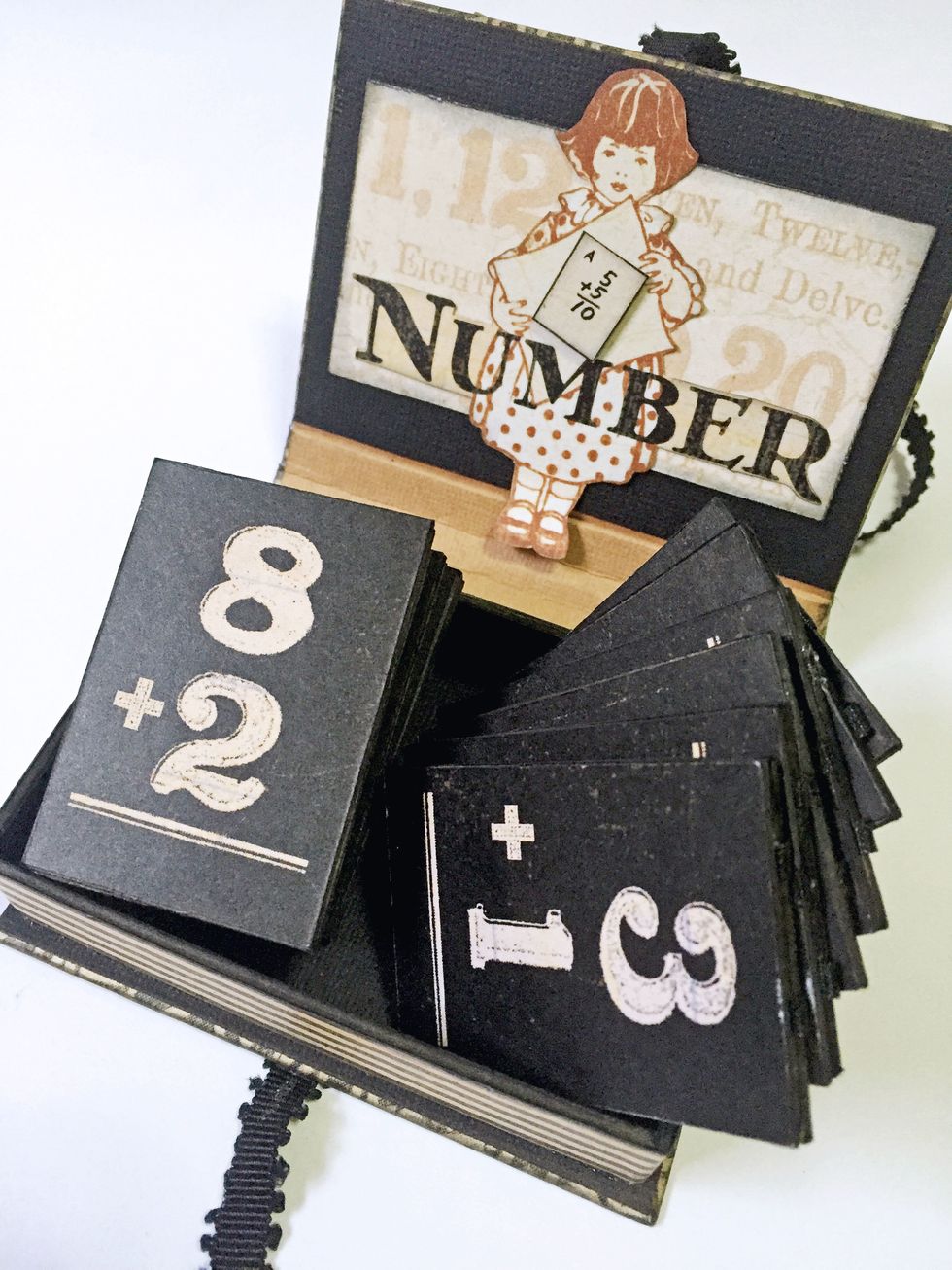 And this is how I store them inside... There's a YouTube link in how to play this toy: https://youtu.be/uqU2BX1bIc4