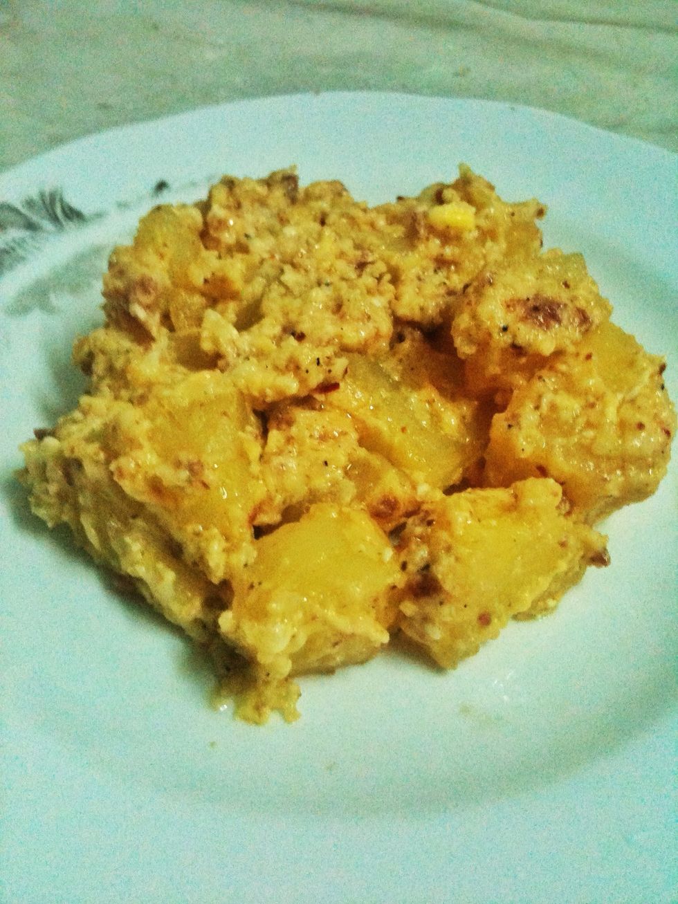 And this is it! Creamy saut\u00e9ed potato ready to serve.