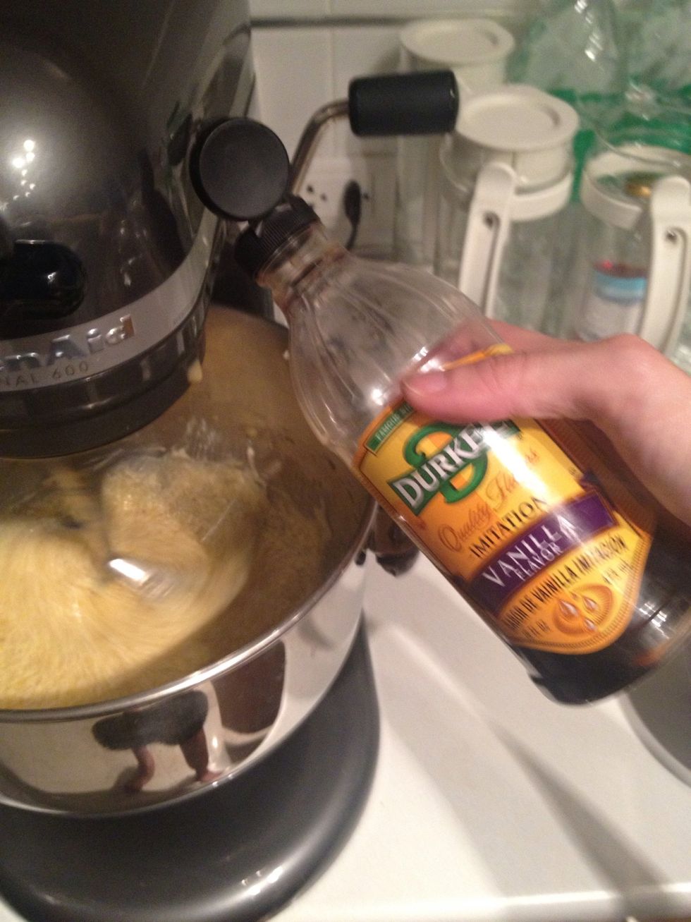 And vanilla. Keep scraping the side. You can add cinnamon here if you like.