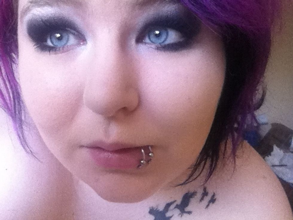 And viol\u00e1! A smoky cut crease, done, for me, in about ten minutes!! Enjoy :D