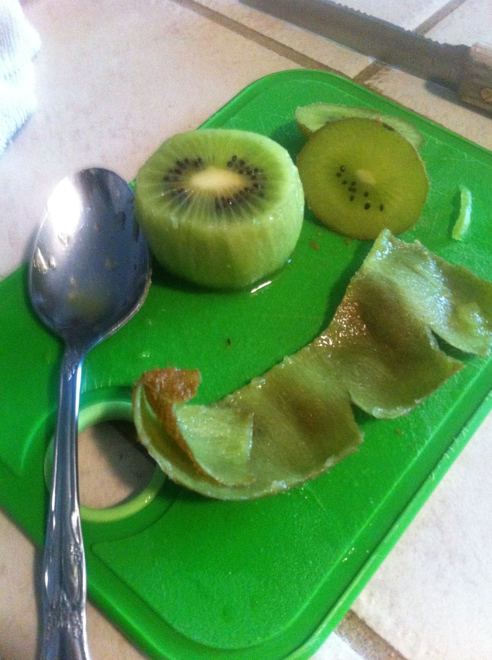 How To Peel A Kiwi Bc Guides