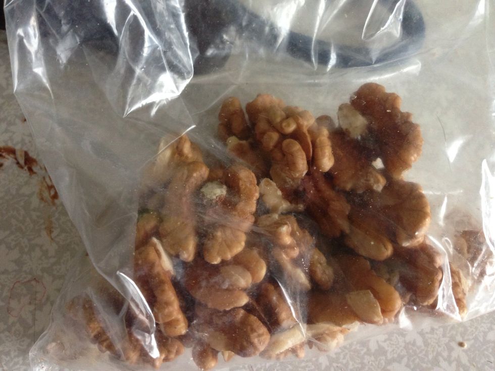 And walnuts, put them to blender and blend together to powder