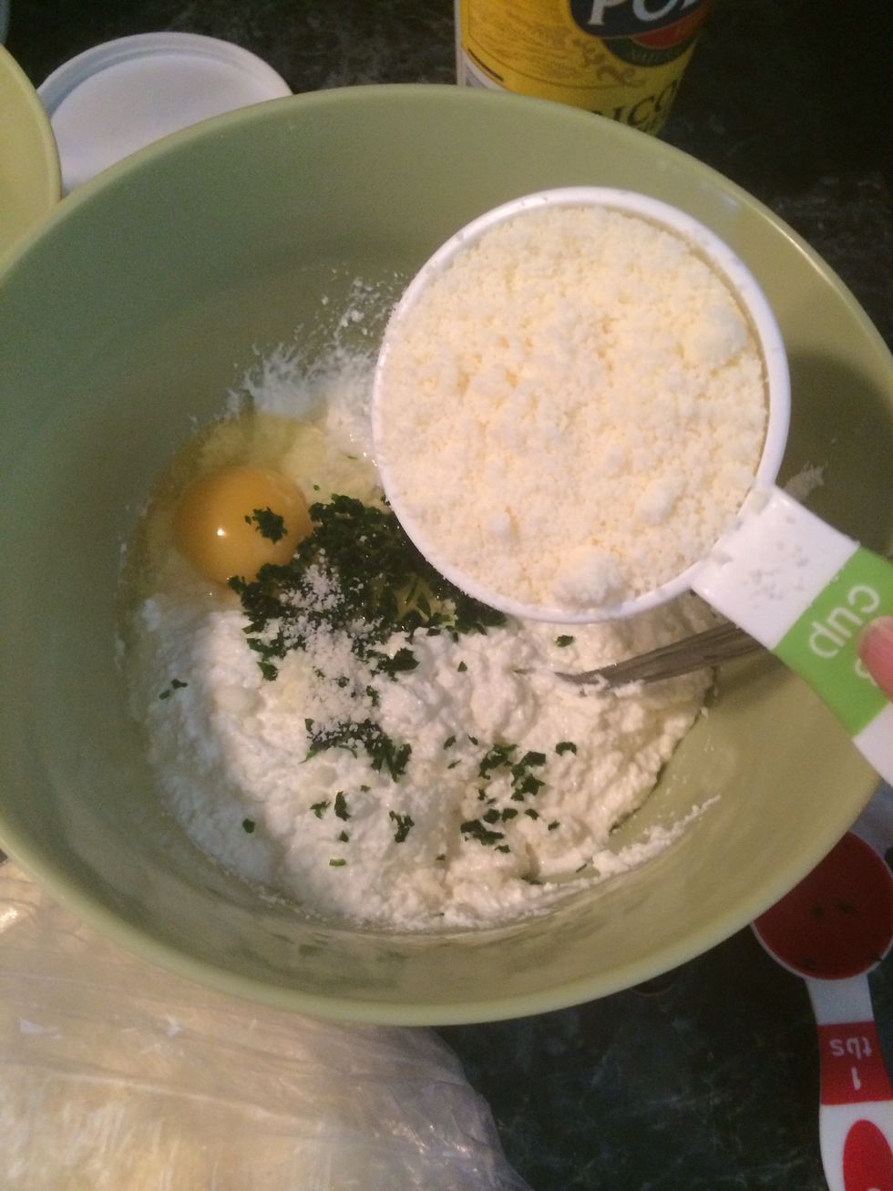 And we must not forget The Pecorino Romano cheese. If you do t have this cheese Parmesan cheese can be substituted.\u263a\ufe0f