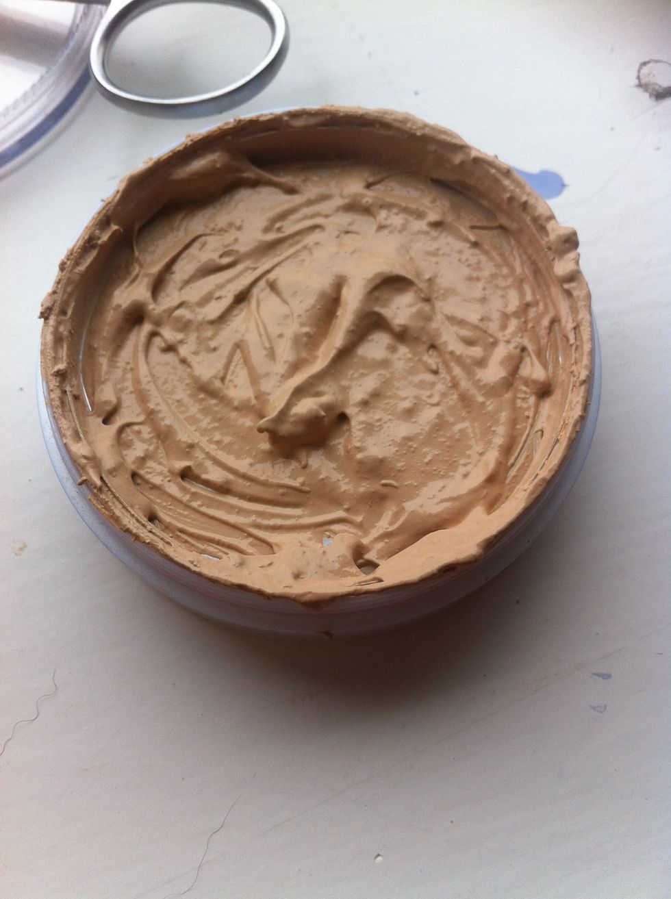 And when your done mixing your cream should look like this !! And now all you haft too do is test it !!