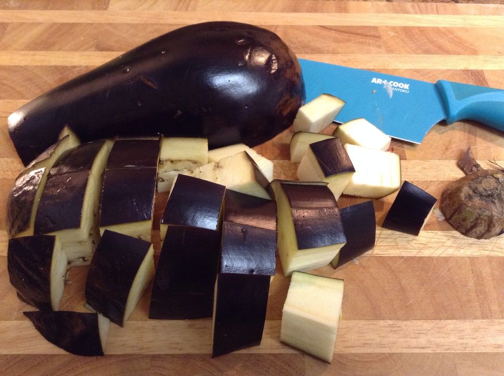 And with the eggplant... Do not hesitate to make large pieces as it reduces a lot during cooking...