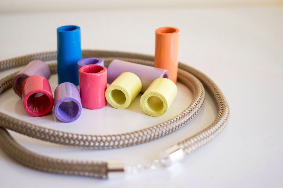 And you are almost done! :) Put your bamboo pieces on the rope!