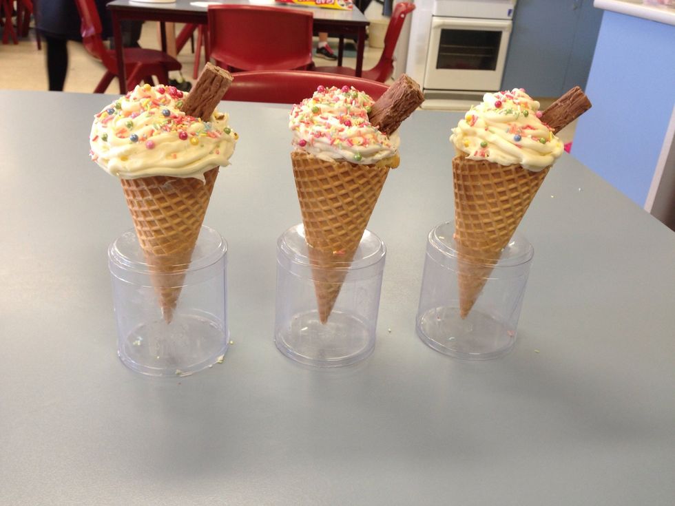 And you get 3 icecream cupcakes