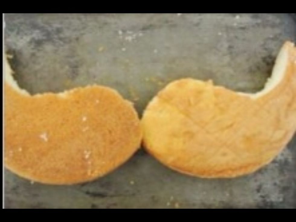 And you have to put the cake like the image