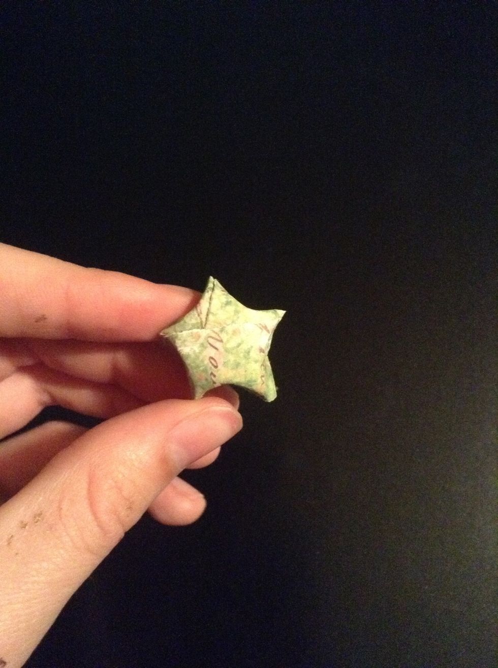 And you have yourself a paper star :)
