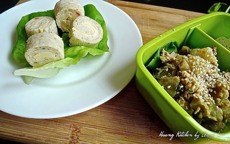 And you're done! Serve the sushi sandwiches with the yummy potato tuna salad just prepared.