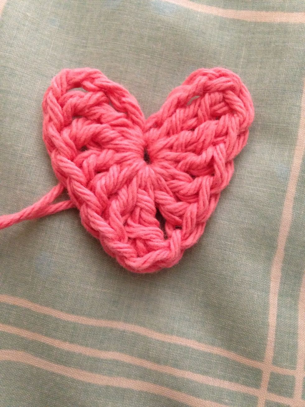 And your done!! A small little crocheted heart! You can use them in all kinds of projects.