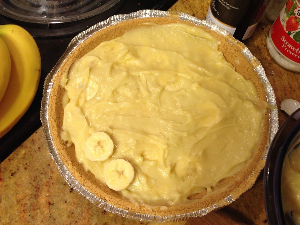 Another layer of pastry cream.