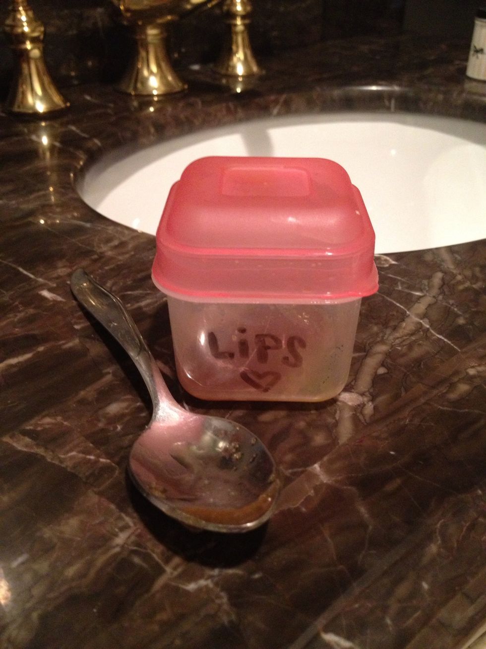 Any excess mix can be stored in the fridge for future use, make sure it's covered! (Plastic wrap will work)