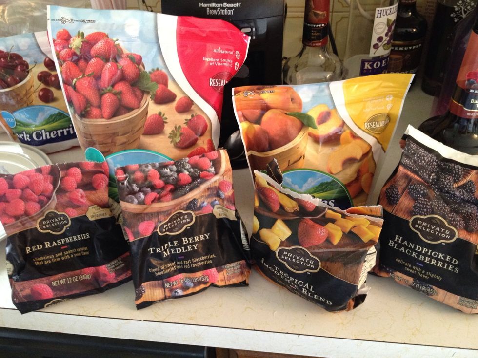 Anything will work, pick what you like best. My favorites are strawberries and peaches!