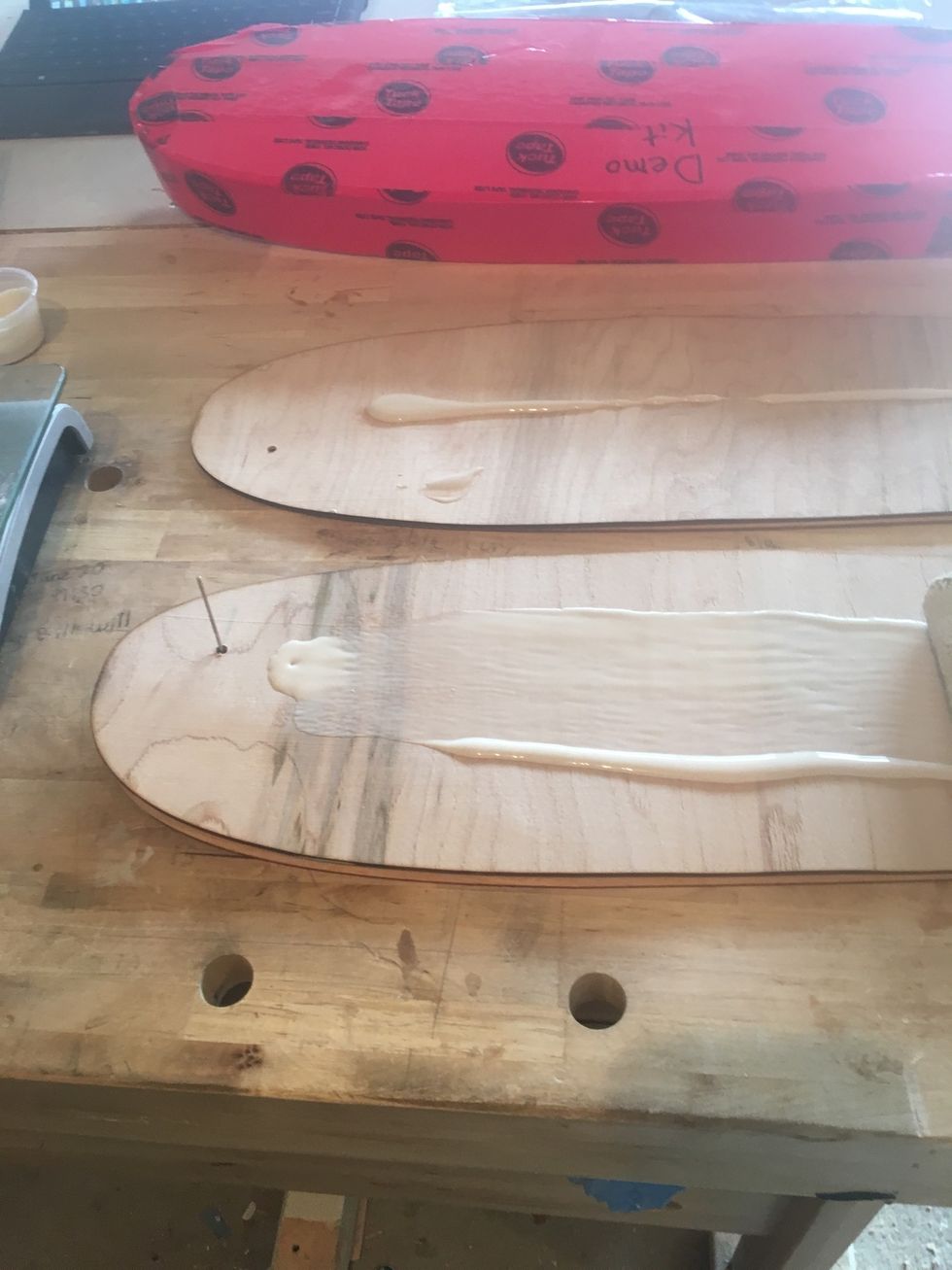 Apply 12-14 grams of Titebond III to each surface.