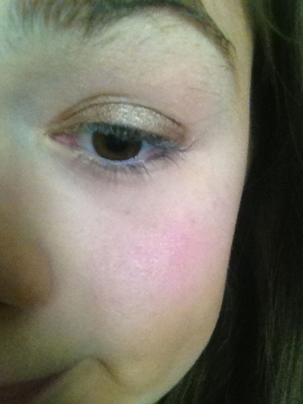 Apply a bronze cream eyeshadow to the lid and slightly blend in. I'm using Hard Candy's Shadowholic in the shade Camel Back.