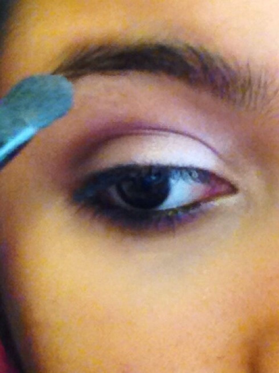 Apply a skin color shade to your brow bone