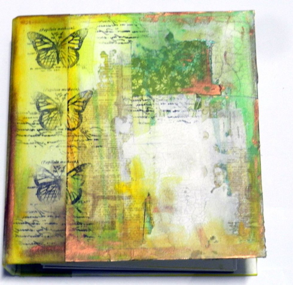 Apply copper paste on the edges of the cover.