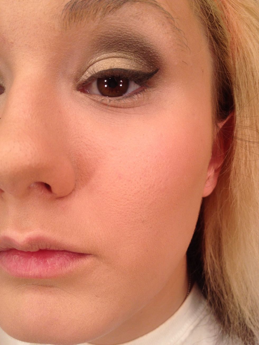 Apply eyeliner with a wing