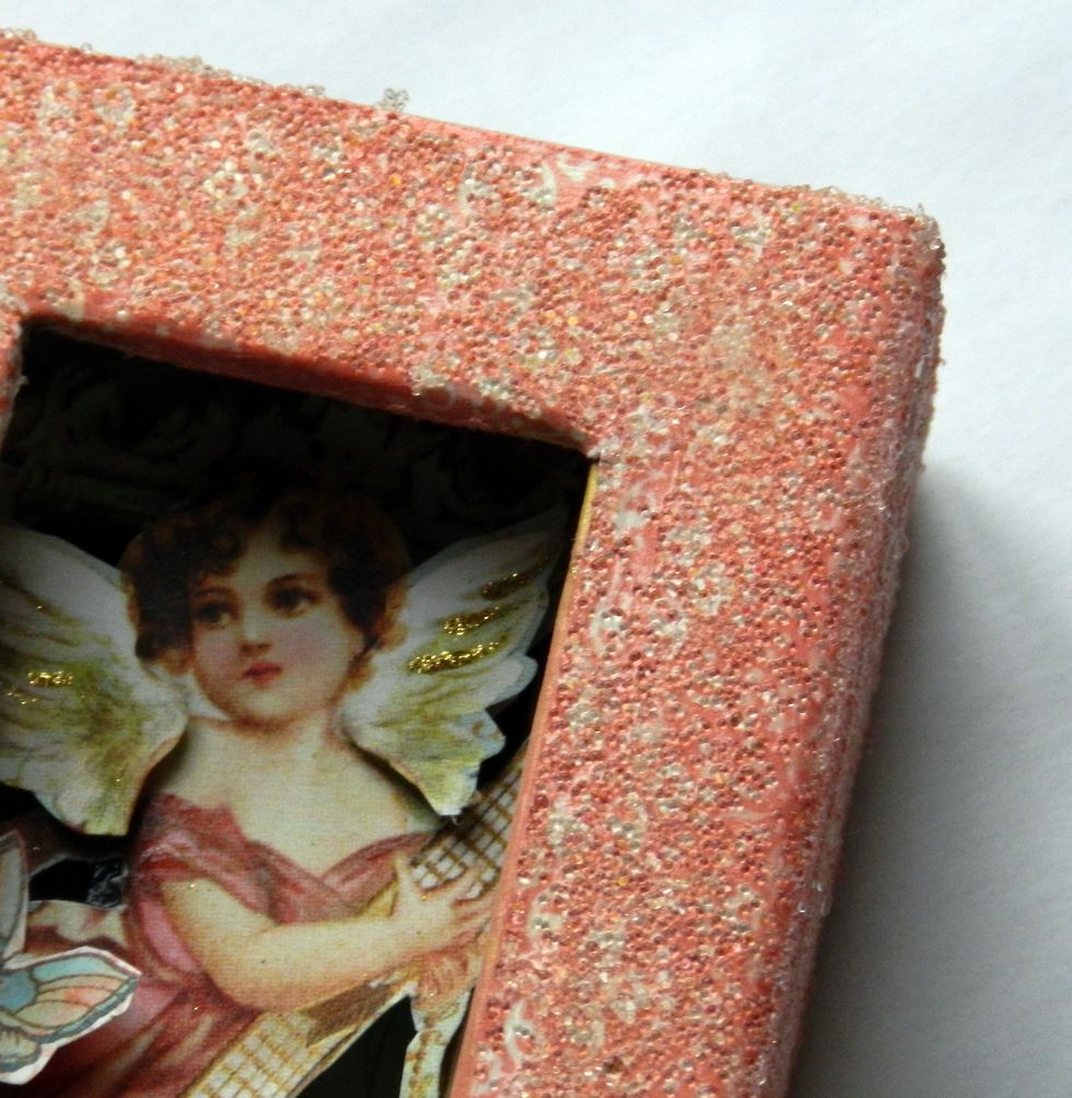 Apply Glass Beads on the box.